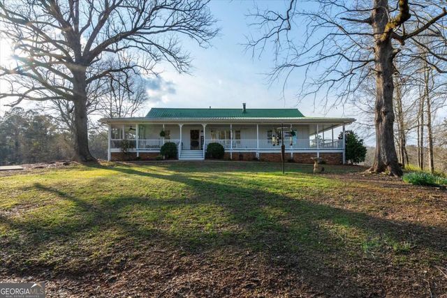 35 Saddleback Farms Drive, Newnan, GA 30263