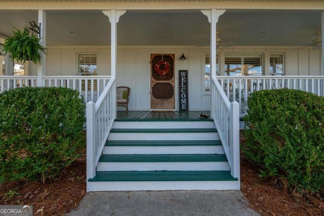 35 Saddleback Farms Drive, Newnan, GA 30263