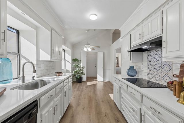 2051 Robin Hill Lane, Carrollton, TX 75007