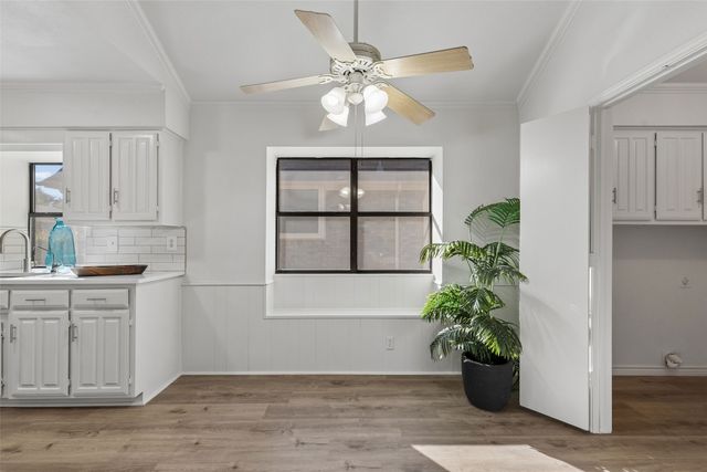 2051 Robin Hill Lane, Carrollton, TX 75007