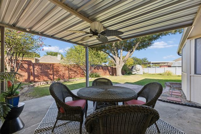 2051 Robin Hill Lane, Carrollton, TX 75007