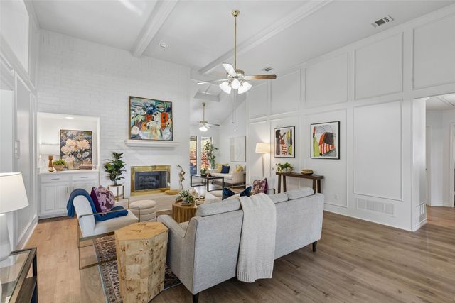 2051 Robin Hill Lane, Carrollton, TX 75007