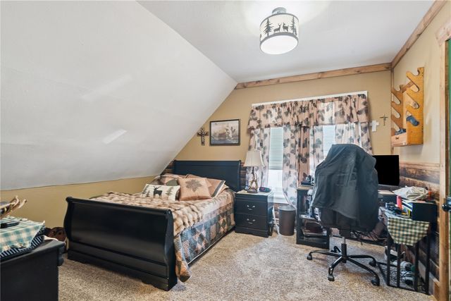 148 17th Avenue SW, Cedar Rapids, IA 52404