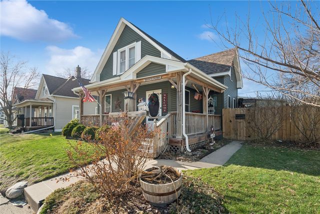 148 17th Avenue SW, Cedar Rapids, IA 52404