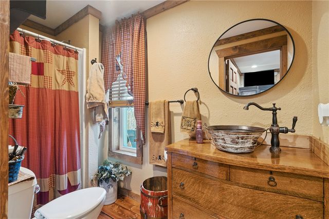 148 17th Avenue SW, Cedar Rapids, IA 52404