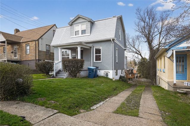 817 Elizabeth St, Wilkins Twp, PA 15221