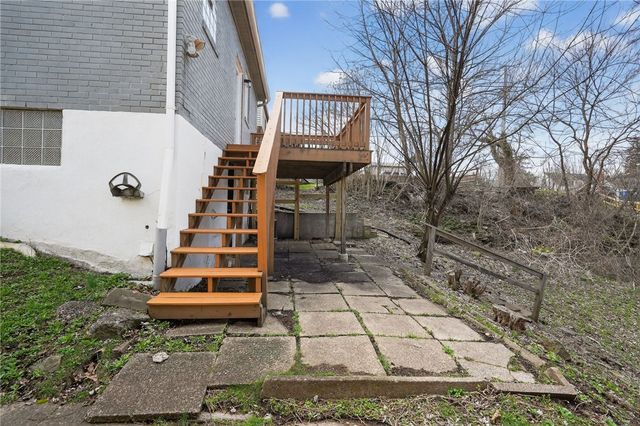 817 Elizabeth St, Wilkins Twp, PA 15221