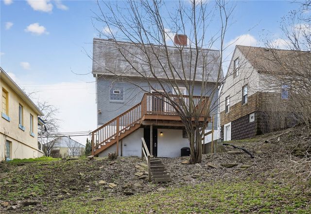 817 Elizabeth St, Wilkins Twp, PA 15221