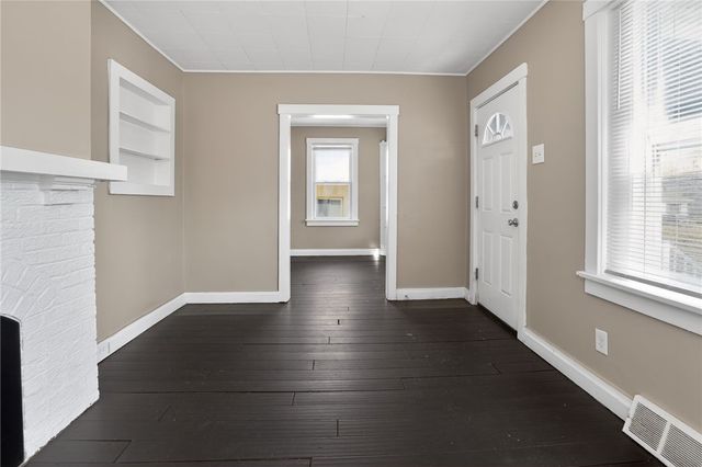 817 Elizabeth St, Wilkins Twp, PA 15221