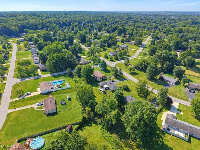 819 Navajo Trail, Macedonia, OH 44056