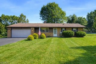 819 Navajo Trail, Macedonia, OH 44056