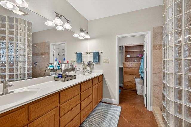 518 Morgan Creek DR, Burnet, TX 78611