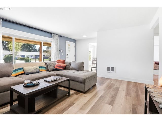 12706 Ne 39TH St, Vancouver, WA 98682