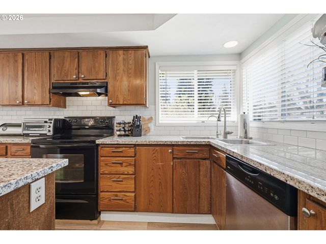 12706 Ne 39TH St, Vancouver, WA 98682