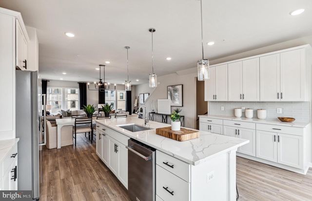 42626 WAXPOOL RD, Ashburn, VA 20148