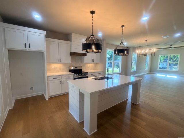 226 S Richards Street, Benton, AR 72015