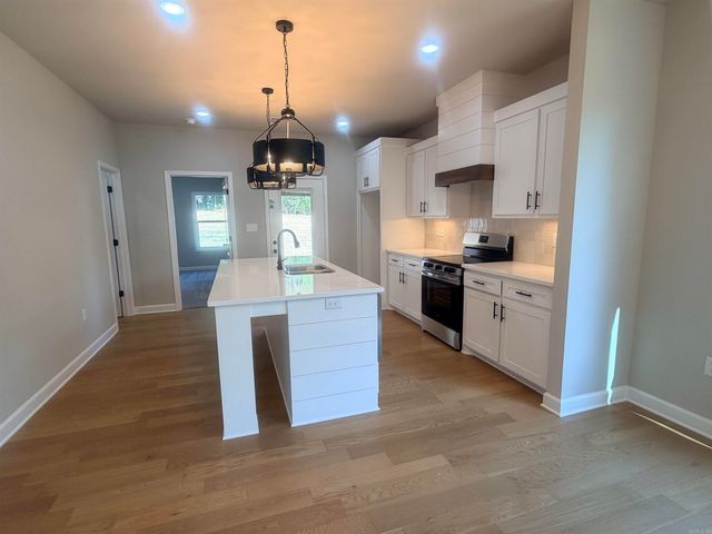 226 S Richards Street, Benton, AR 72015