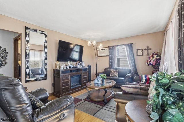 406 W 15Th St, Linden City, NJ 07036