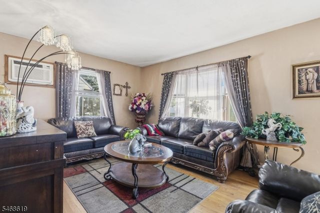 406 W 15Th St, Linden City, NJ 07036