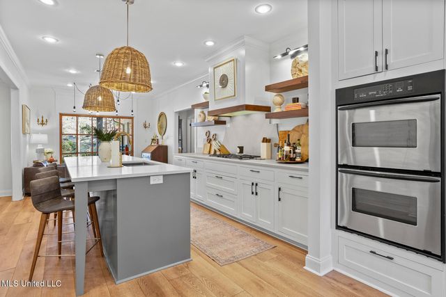 4211 N Honeysuckle Lane, Jackson, MS 39211