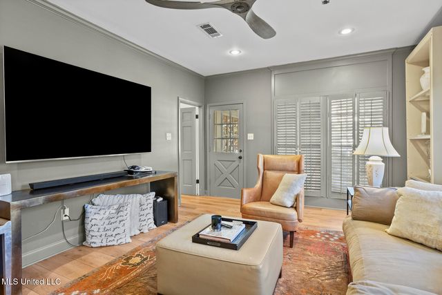 4211 N Honeysuckle Lane, Jackson, MS 39211