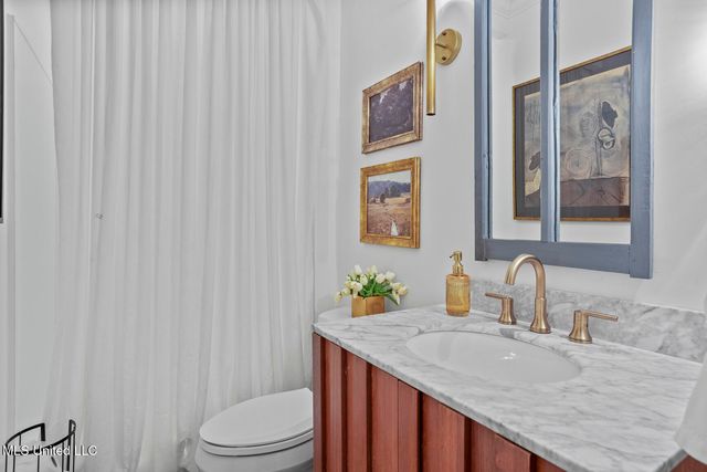 4211 N Honeysuckle Lane, Jackson, MS 39211