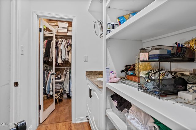 4211 N Honeysuckle Lane, Jackson, MS 39211