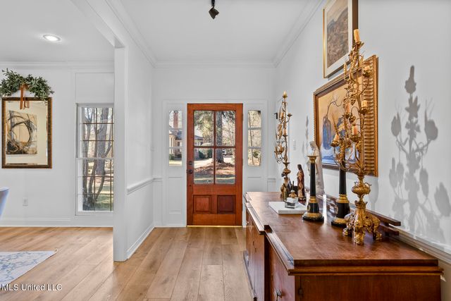 4211 N Honeysuckle Lane, Jackson, MS 39211