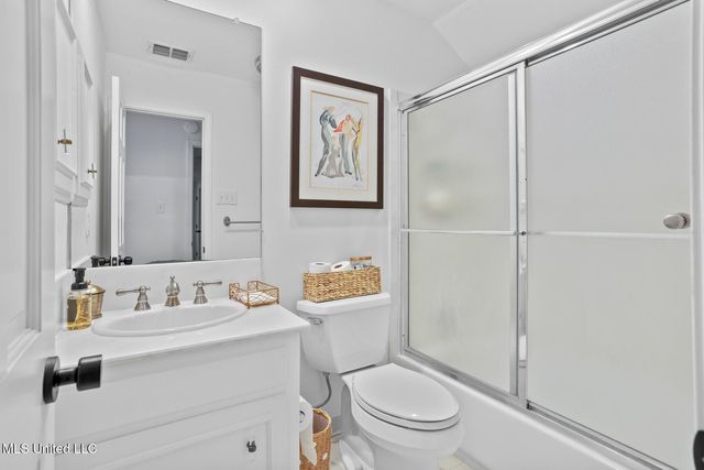 4211 N Honeysuckle Lane, Jackson, MS 39211