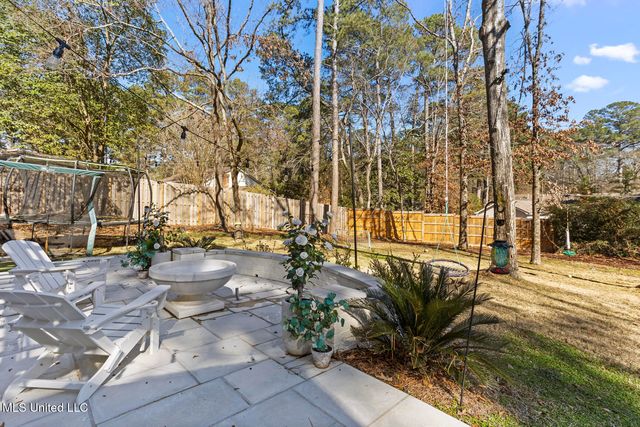 4211 N Honeysuckle Lane, Jackson, MS 39211