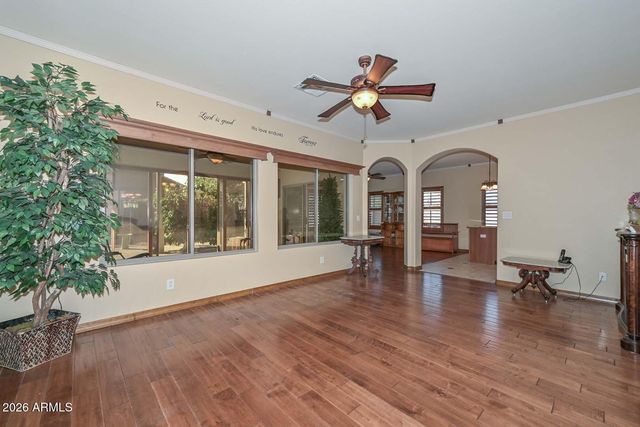 10841 W ANGELS Lane, Peoria, AZ 85373