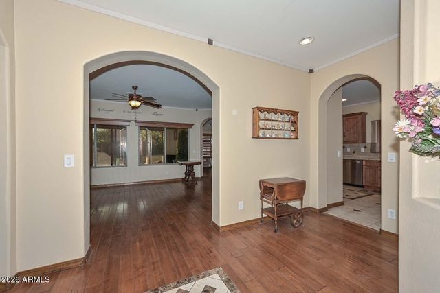 10841 W ANGELS Lane, Peoria, AZ 85373