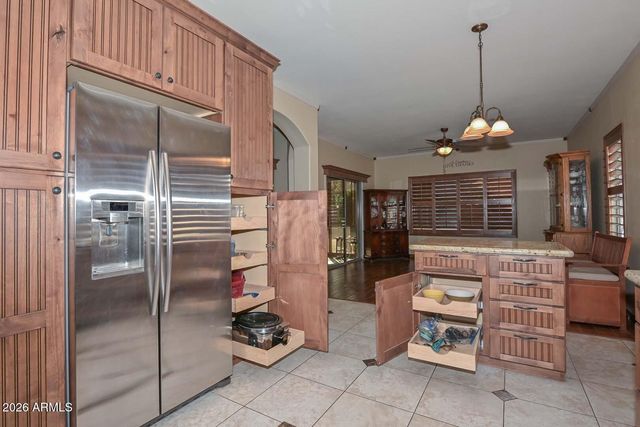 10841 W ANGELS Lane, Peoria, AZ 85373