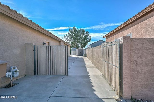 10841 W ANGELS Lane, Peoria, AZ 85373