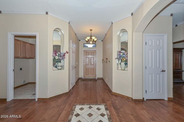 10841 W ANGELS Lane, Peoria, AZ 85373