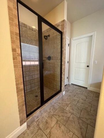 1042 Tarah Knolls Circle, Centerton, AR 72719