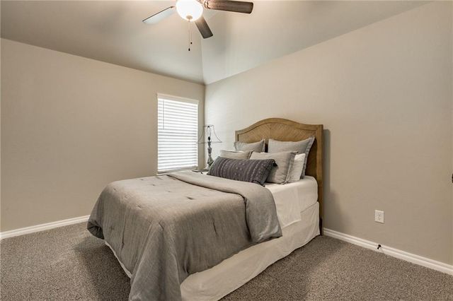 2816 Oak Hill Avenue, Edmond, OK 73034
