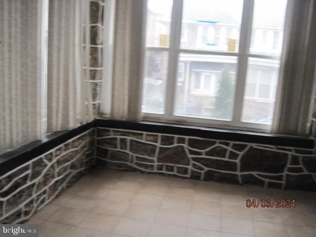 5322 N CARLISLE STREET, Philadelphia, PA 19141