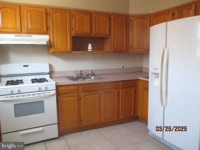 5322 N CARLISLE STREET, Philadelphia, PA 19141
