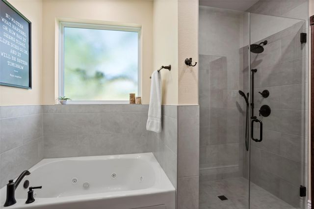 172 Bent Tree Lane, Montgomery, TX 77356