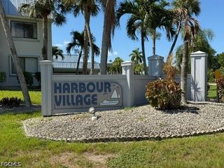 3914 Orange Grove BLVD 5, North Fort Myers, FL 33903