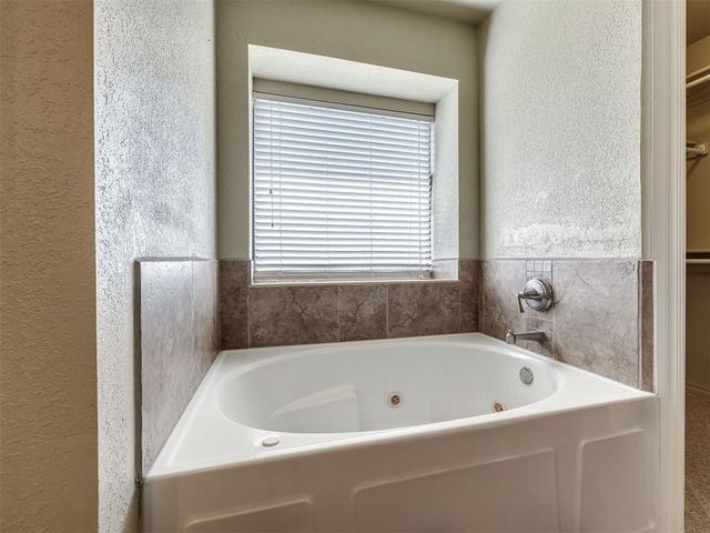 2812 Dalewood Terrace, Norman, OK 73071