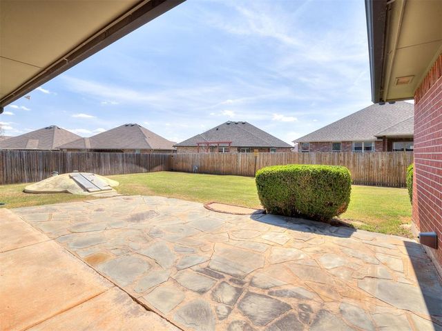 2812 Dalewood Terrace, Norman, OK 73071