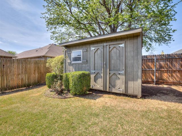 2812 Dalewood Terrace, Norman, OK 73071