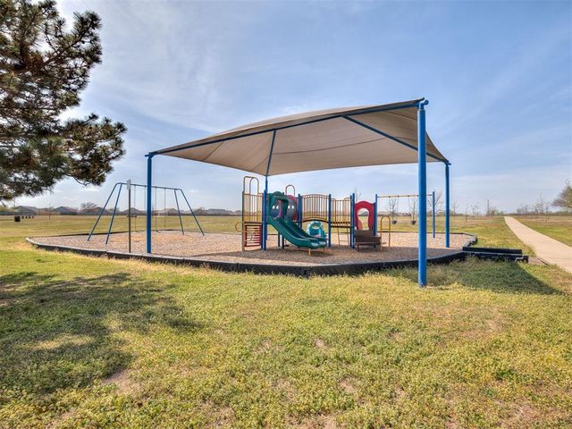 2812 Dalewood Terrace, Norman, OK 73071