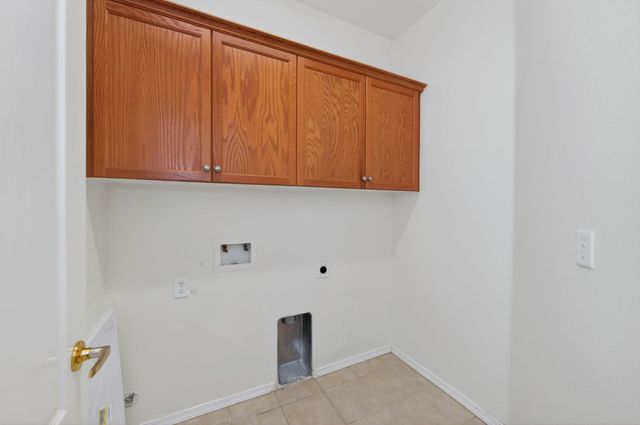 4113 W Cherry Tree Lane, Fresno, CA 93722