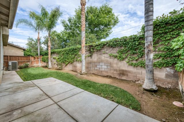 4113 W Cherry Tree Lane, Fresno, CA 93722