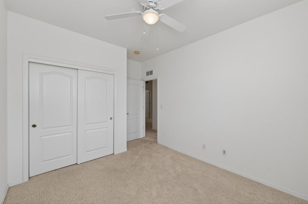 Image 19 of property listing at 4113 W Cherry Tree Lane, Fresno, CA 93722