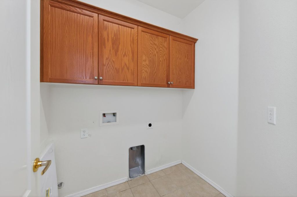 Image 21 of property listing at 4113 W Cherry Tree Lane, Fresno, CA 93722