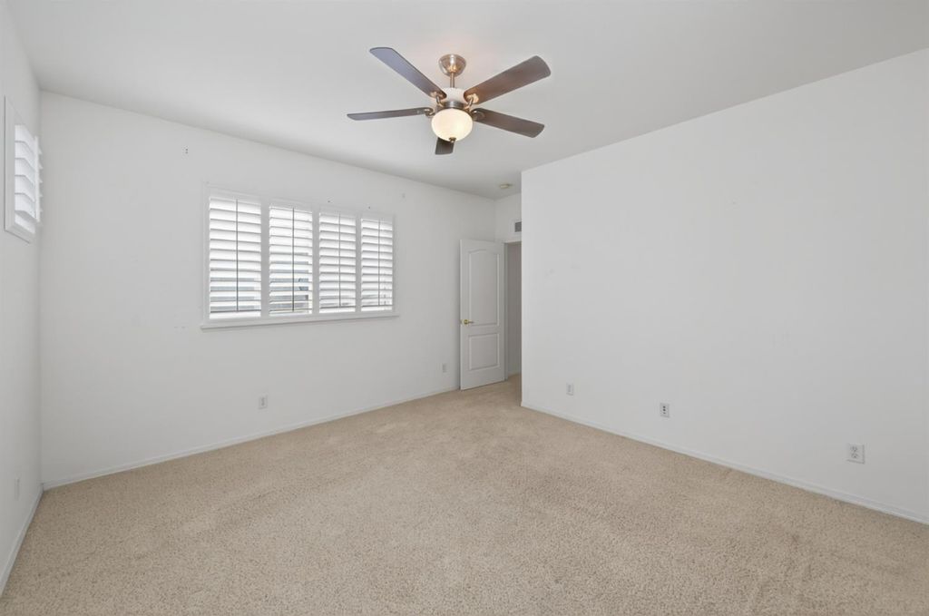 Image 23 of property listing at 4113 W Cherry Tree Lane, Fresno, CA 93722